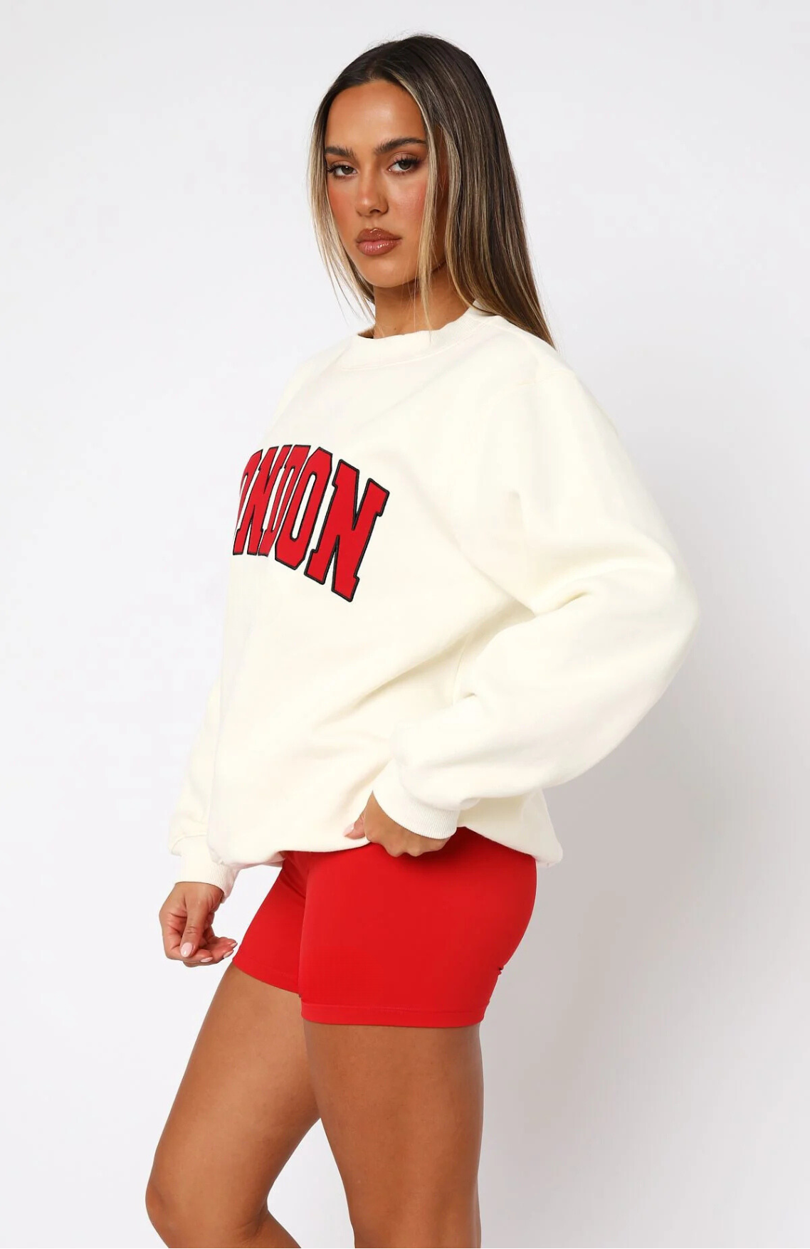 Oversize Sweater + Shorts Set - Cream & Red