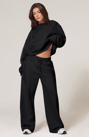 Premium Basic Crew Neck Cropped Sweatshirt - Black